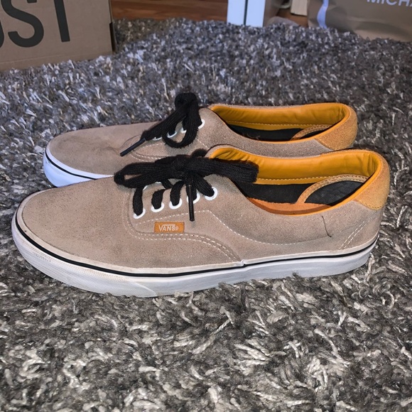 vans authentic tan